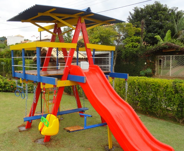 Playground_de_Madeira_Pequeno.jpg